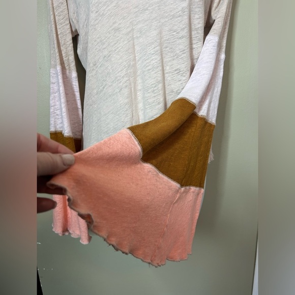 We The Free Women Bell Sleeve Linen Colorblock Top Size S Tan V-neck Beachy Boho - Picture 5 of 13